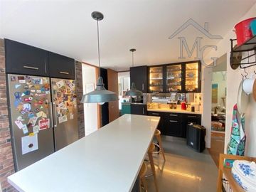 Casa en arriendo de 5 dorm. en La Reserva Colina