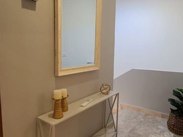 Casa de Lujo en Residencial Arbolada con Alberca
