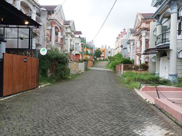 Sewa Villa Rumah Giri di Cipanas Puncak Dekat Istana Cipanas