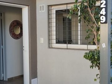 OPORTUNIDAD VENDO DUPLEX 2 DORMITORIOS Z JARDIN BOTANICO RECIBO MENOR