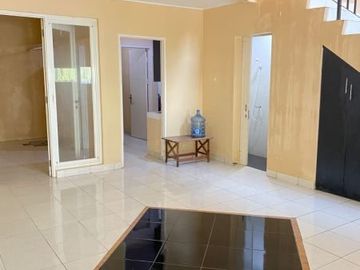 Rumah siap huni di perumahan green park jatiwarna, bekasi
