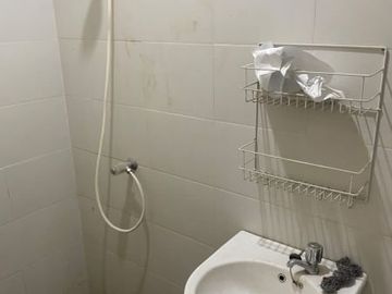 Rumah siap huni di perumahan green park jatiwarna, bekasi