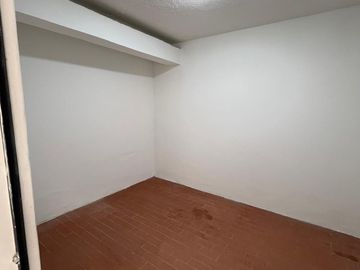 bodega en arriendo en las ferias occidental. Cod A7138701