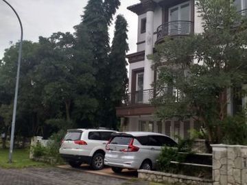 Rumah Disewakan Wisma Bukit Mas Surabaya Cluster Roma, 3 Lantai