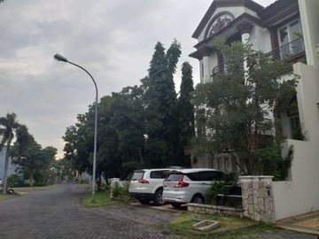 Rumah Disewakan Wisma Bukit Mas Surabaya Cluster Roma, 3 Lantai