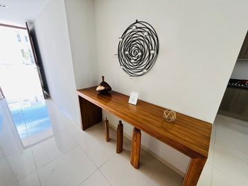 Estrena Casa en Altos Juriquilla, Roof Garden, 3 Niveles, Equipada.