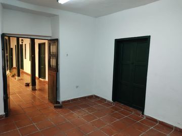 El lugar perfecto para tu negocio - casa comercial en venta - Funza Cundinamarca.. Cod V6840