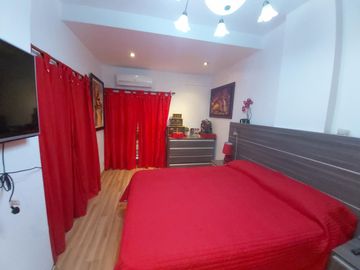 CASA EN VENTA. ÚNICA POR SUS CARACTERÍSTICAS. A MINUTOS DEL CENTRO DE POSADAS.
