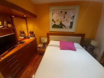 CASA EN VENTA. ÚNICA POR SUS CARACTERÍSTICAS. A MINUTOS DEL CENTRO DE POSADAS.