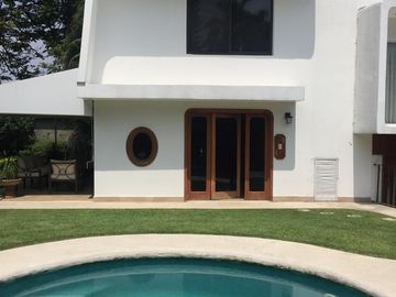 Casa Sola en Lomas de La Selva, Cuernavaca, Morelos CAEN-891-Cs