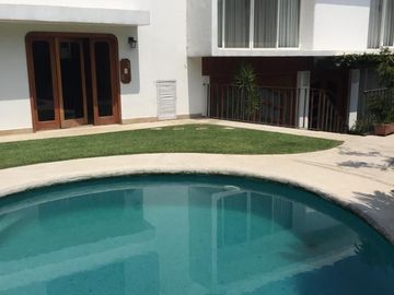 Casa Sola en Lomas de La Selva, Cuernavaca, Morelos CAEN-891-Cs