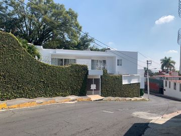 Casa Sola en Lomas de La Selva, Cuernavaca, Morelos CAEN-891-Cs