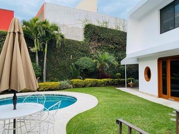 Casa Sola en Lomas de La Selva, Cuernavaca, Morelos CAEN-891-Cs