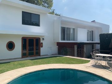 Casa Sola en Lomas de La Selva, Cuernavaca, Morelos CAEN-891-Cs