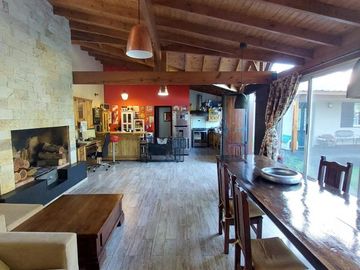 Casa en venta de 3 dormitorios en Parque Leloir