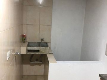 SE VENDE EDIFICIO RENTABLE Y  ESQUINERO DE 5 PISOS  B/ UNIR II BOGOTA COLOMBIA