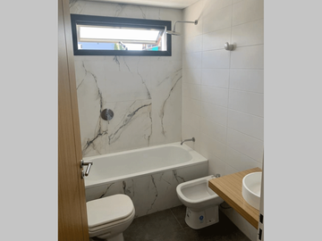 Monoambiente en Venta en Caballito (Plaza Irlanda) 35 m2 + balcón, edificio con amenities, bajas expensas - Morelos 700
