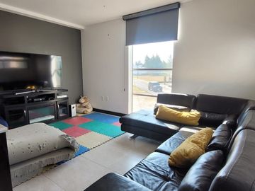 Se vende casa con Alberca en el Club de Golf, Pachuca, Hidalgo.