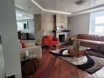 Se vende casa con Alberca en el Club de Golf, Pachuca, Hidalgo.