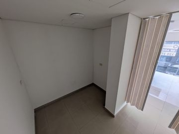 local en arriendo en galerias. Cod A3245