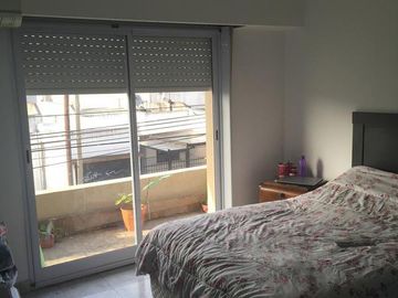 PH EN PLANTA ALTA con Galpon de 130 m2 en Planta baja