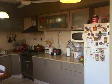 PH EN PLANTA ALTA con Galpon de 130 m2 en Planta baja