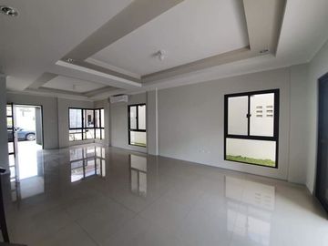 Brand New 2-Storey House and Lot with swimming pool for SALE in Hensonville Angeles City near Clark
