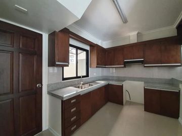 Brand New 2-Storey House and Lot with swimming pool for SALE in Hensonville Angeles City near Clark