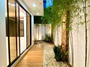 House and Lot for Sale in Greenwoods Pasig City