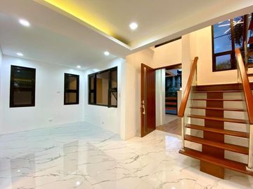 House and Lot for Sale in Greenwoods Pasig City