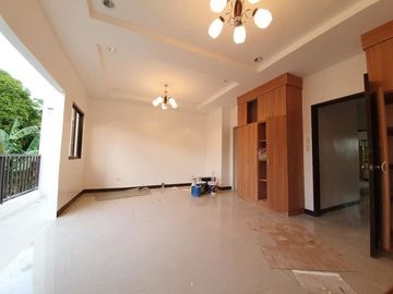 For Sale duplex hOuse in Vista Verde Cainta