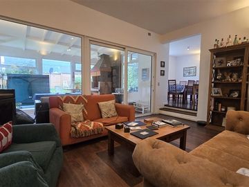 Casa en venta de 6 dorm. en Puerto Varas