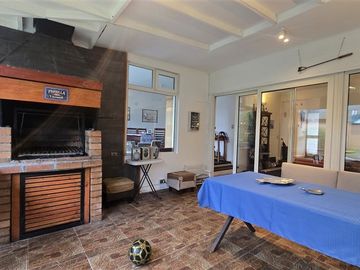 Casa en venta de 6 dorm. en Puerto Varas