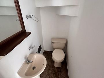 casa en venta en alfaguara. Cod V112641