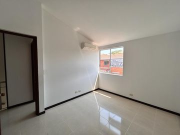casa en venta en alfaguara. Cod V112641