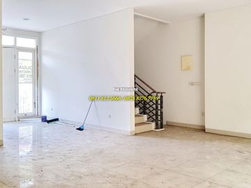 JUAL/SEWA TOWNHOUSE SHERWOOD GARDEN RESIDENCE KELAPA GADING UNIT BARU (AA)