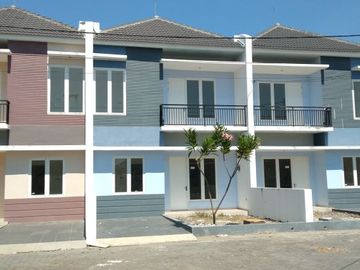 Rumah 2 Lantai Selangkah ke Juanda 900jutaan