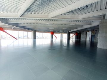 oficina en arriendo en centro internacional. Cod A1087184