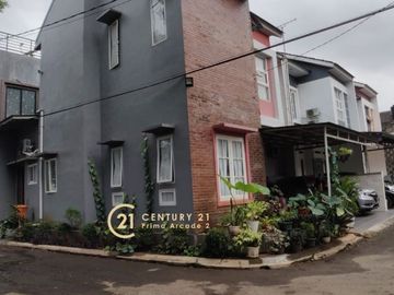 Rumah Hook Siap Huni 2 Lantai di Serua Indah Ciputat 4430
