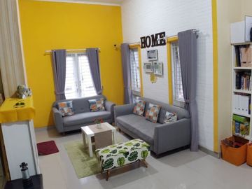 Rumah Hook Siap Huni 2 Lantai di Serua Indah Ciputat 4430