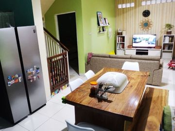 Rumah Hook Siap Huni 2 Lantai di Serua Indah Ciputat 4430