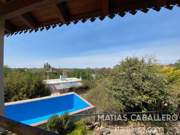 Casa a la venta en Villa Allende con vistas y depto independiente