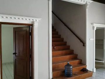 Disewakan Rumah Komplek Pelita,Kalibata 2Lantai posisi HOOK