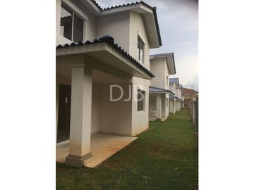 GANGA Venta de casa en Playa Dorada $184.500 #330
