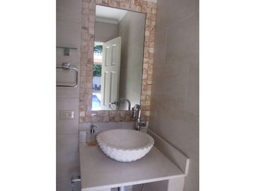 CASA 4 REC EN EMBASSY GARDENS, CLAYTON