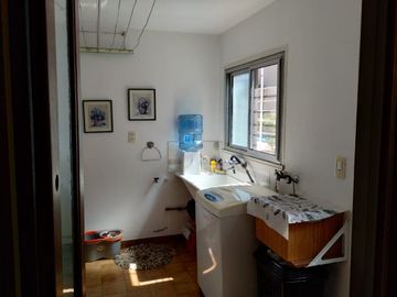 Casa con Departamento en venta en Ezpeleta Este
