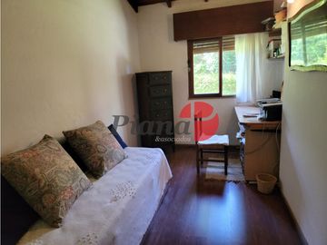 Casa en Zona Golf - Encantador entorno - Construcción Solida