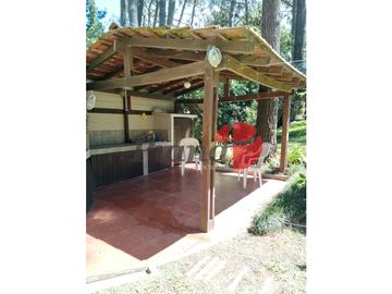 Casa en Zona Golf - Encantador entorno - Construcción Solida