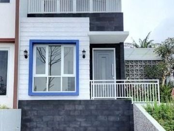 Rumah siap huni 2 lantai di daerah Lembang,bisa KPR