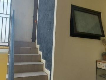 Rumah 2 Lantai Full Renovasi di Cluster Aralia Harapan Indah Bekasi